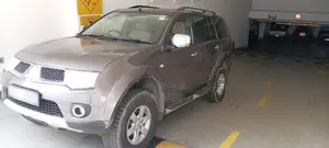 Mitsubishi Montero SPORT (KH4 WGRPZR) 2011