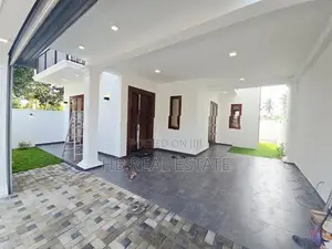 Super Luxury Three Story House for Sale Polgasowita