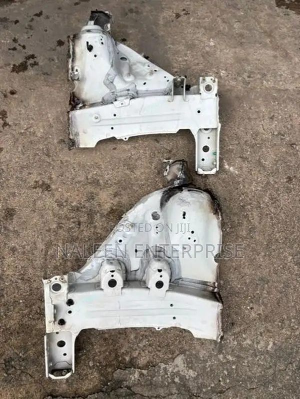 Suzuki Alto HA36 Front Side Cuts Shock Mount Panels