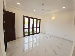 Super Luxury Three Story House for Sale Polgasowita