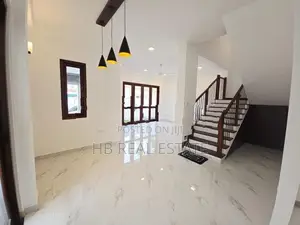 Super Luxury Three Story House for Sale Polgasowita