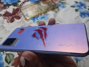 Vivo V20 (Used)