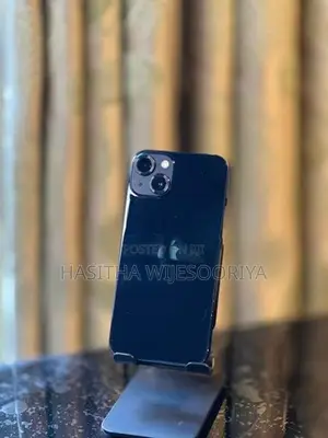 Apple iPhone 13 (Used)
