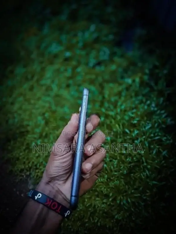 Apple iPhone 11 (Used)