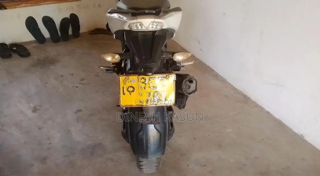 TVS Apache 2016