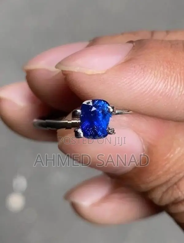 Natural Blue Sapphire (Royal)