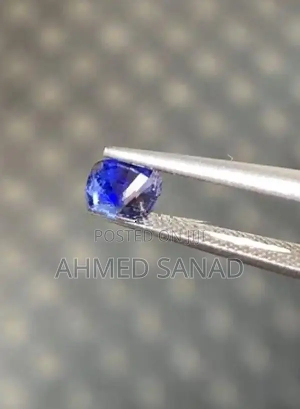 Natural Blue Sapphire (Royal)