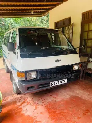 Nissan Vanette 1985