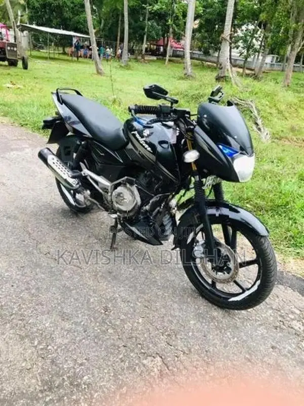 Bajaj Pulsar 150 2015