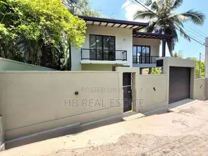 Super Luxury Three Story House for Sale Homagama