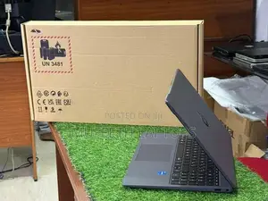 New i5 13Gen 8/512GB 15.6”FHD Display