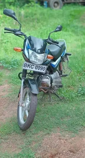 Bajaj CT100 2025