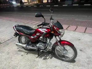 Bajaj CT100 2004