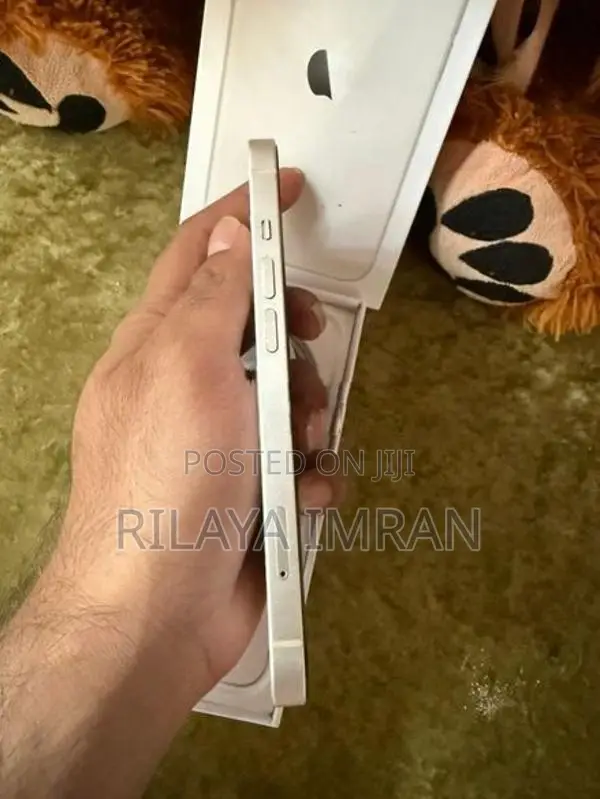 Apple iPhone 13 128GB (Used)