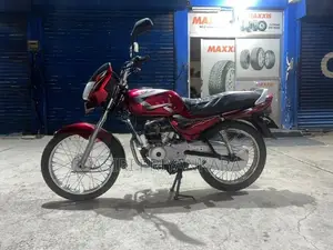 Bajaj CT100 2004