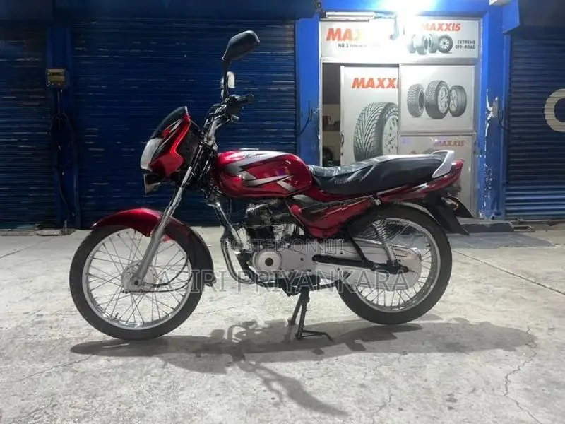 Bajaj CT100 2004
