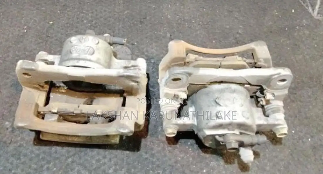 Toyota Prius ZVW30 brake caliper