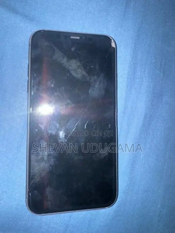 Apple iPhone 11 (Used)