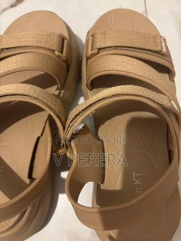 Ladies Chunky Sandals