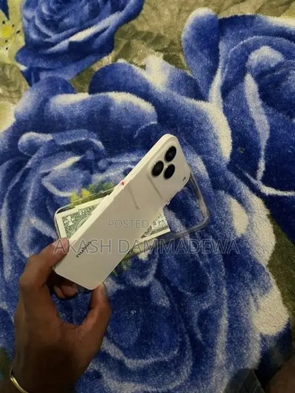 ZTE nubia V80 Design (Used)