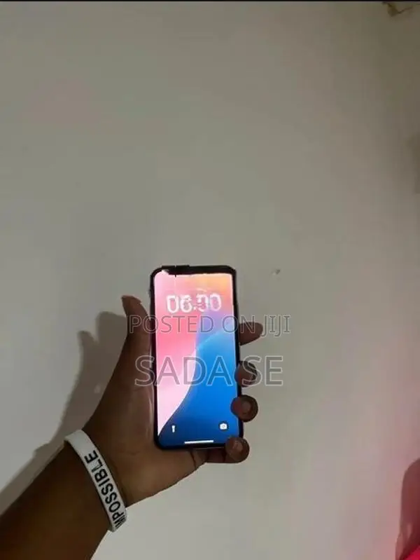 Apple iPhone XS (Used)