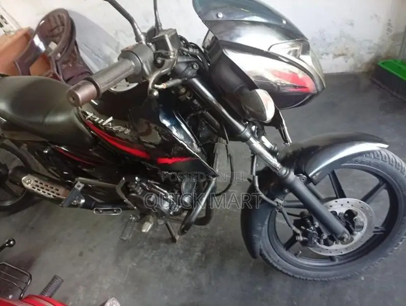 Bajaj Pulsar 150 2015