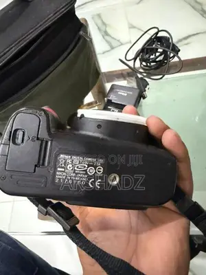 Nikon D60 DSLR Camera