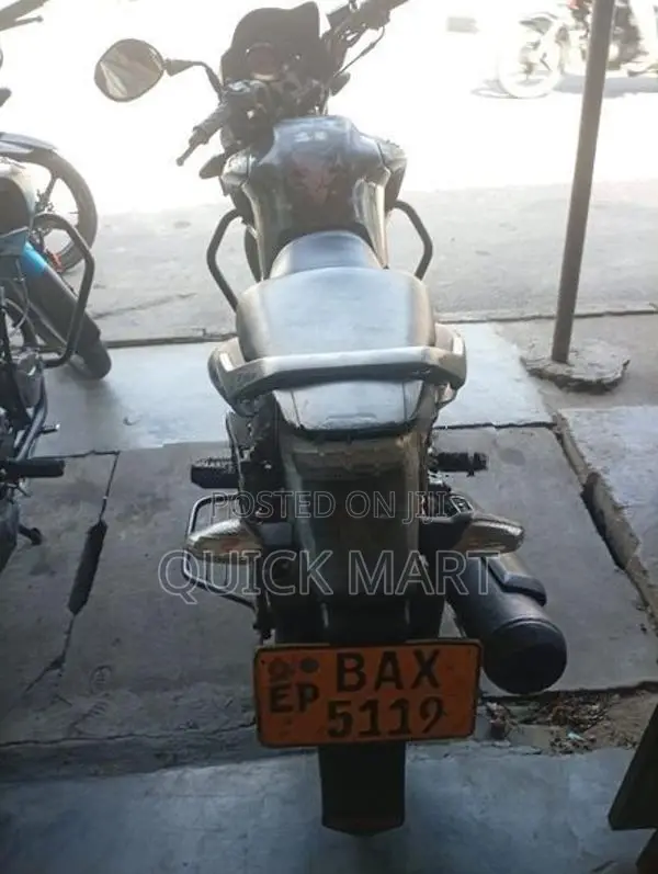 Bajaj Platina 2015