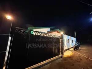 ගංවතුරට යට නොවෙනා කඩවතට ආසන්න නවීන නිවසක්-Kadawatha Brand new House Sa