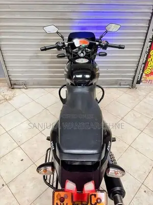 Bajaj Pulsar 150 2015