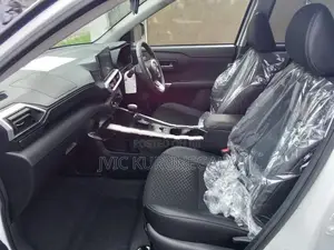 Daihatsu Rocky Hybrid Premium G 2026