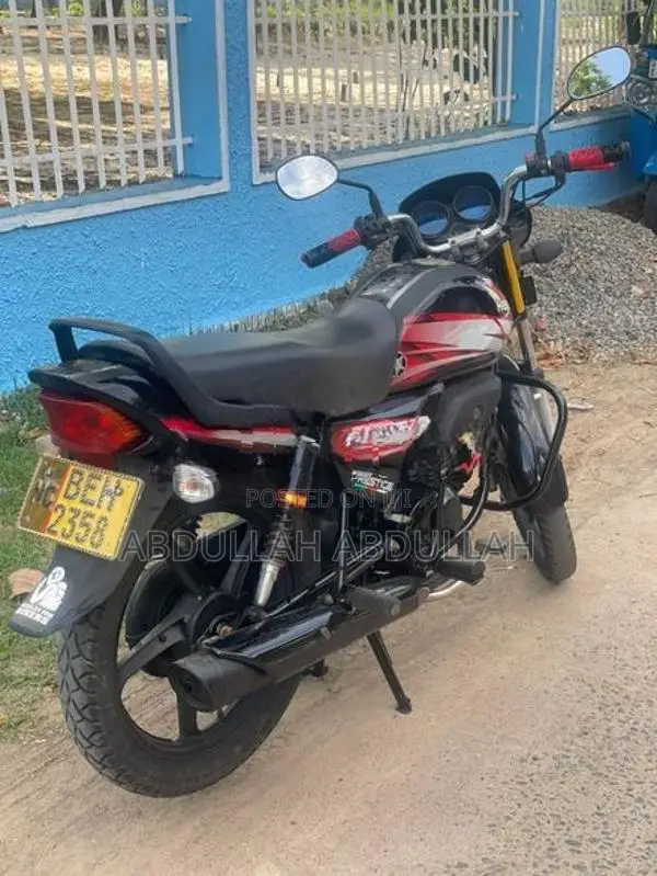 Hero HF Deluxe 2021
