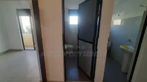 3 beds 2 baths upper floor house (near KDU) for rent in Kandawala Road