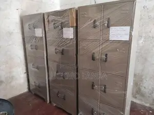 New Steel Unit 8 Locker Set (Kkk19)