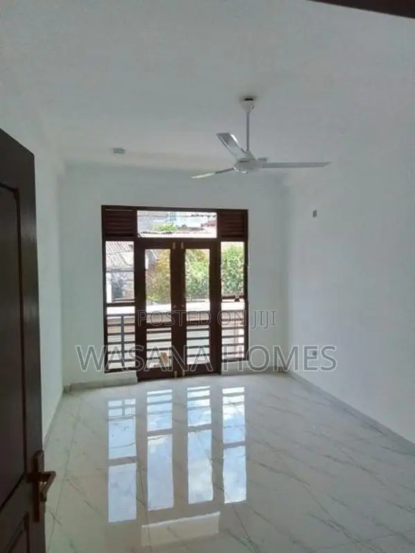 Brand New 3 Storey House for Sale Nugegoda