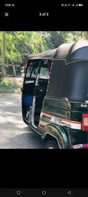 Bajaj RE 2002