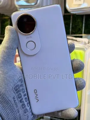 Vivo V50E 8/256GB (Used)
