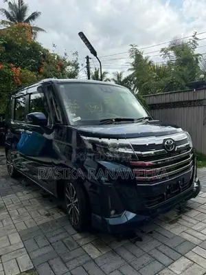 Toyota Roomy Custom G Turbo 2023