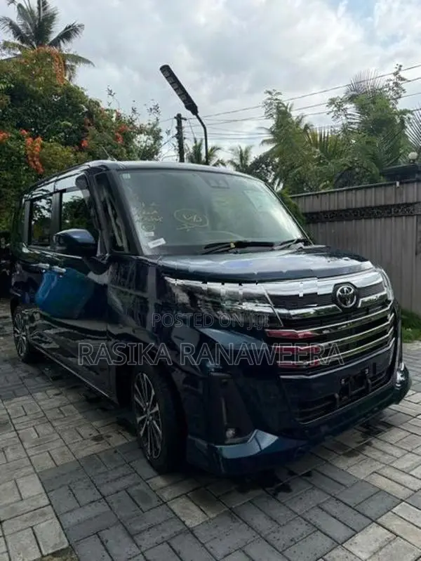 Toyota Roomy Custom G Turbo 2023