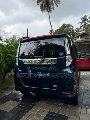 Toyota Roomy Custom G Turbo 2023