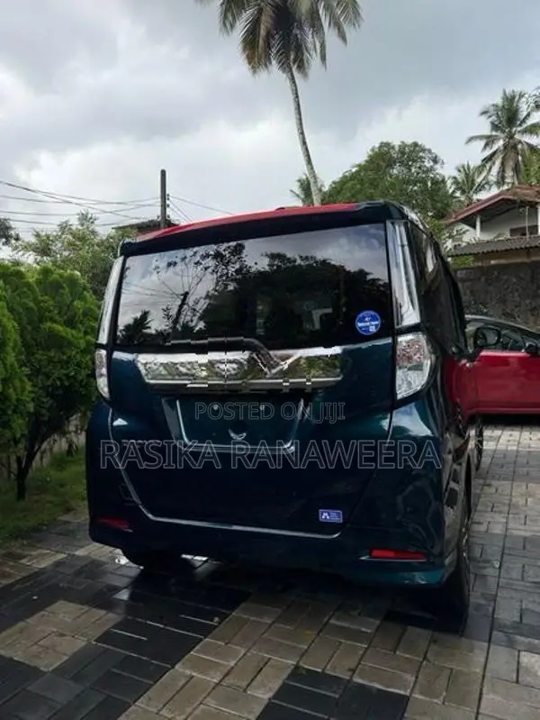 Toyota Roomy Custom G Turbo 2023