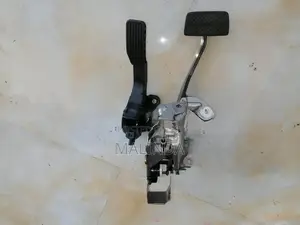 Honda Fit (GP5) Brake Pedal - Reconditioned