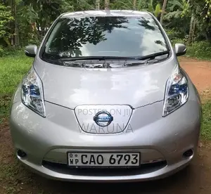 Nissan Leaf ZE0 2012
