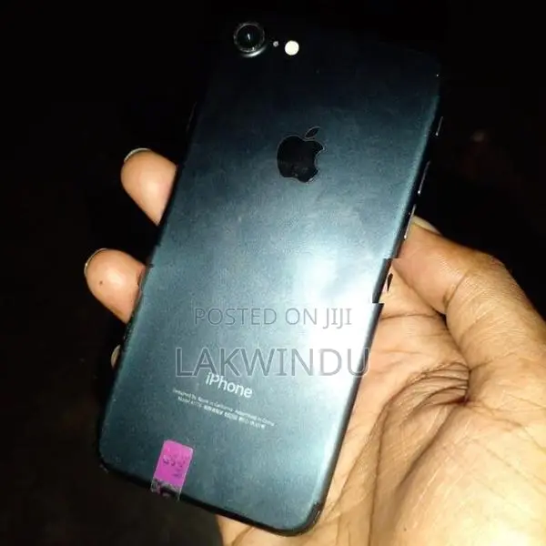 Apple iPhone 7 (Used)