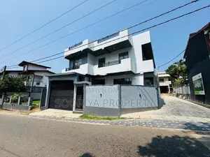 Modern Brand New Luxury Two Storey House for Sale in Piliyandala