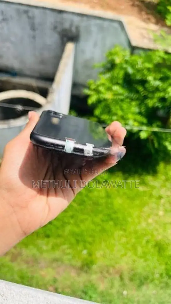Apple iPhone 11 (Used)