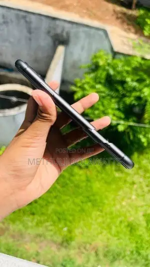 Apple iPhone 11 (Used)