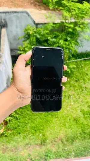 Apple iPhone 11 (Used)