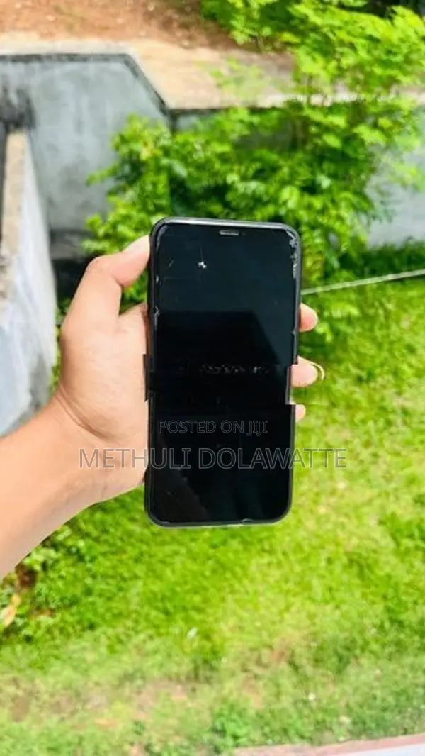 Apple iPhone 11 (Used)
