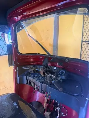 Bajaj RE 2010